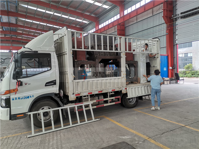 1000型<a href='http://www.tianya16888.cn/ssxl/10.html' target='_blank'><span>金屬撕碎機(jī)</span></a>發(fā)貨發(fā)往河北